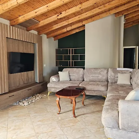 Iljazi شقة *